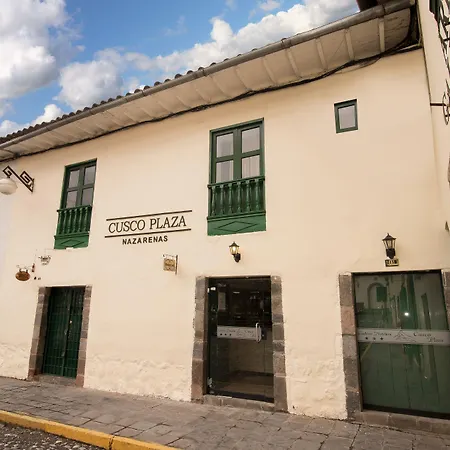 Cusco Plaza Nazarenas