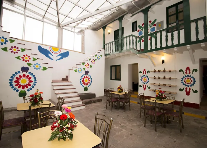 Hotel Plaza Nazarenas 3*