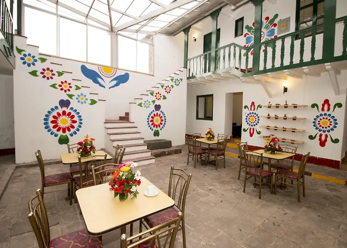 Hotel Plaza Nazarenas 3*