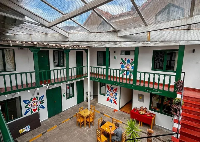 Hotel Plaza Nazarenas 3*