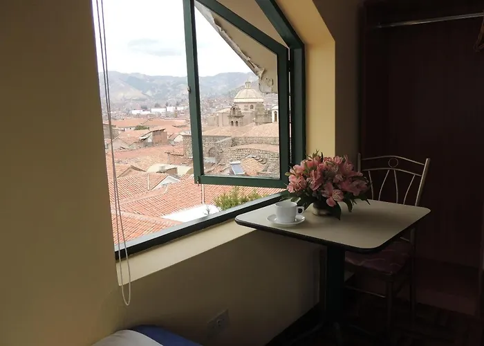 ホテル Plaza Nazarenas 3*